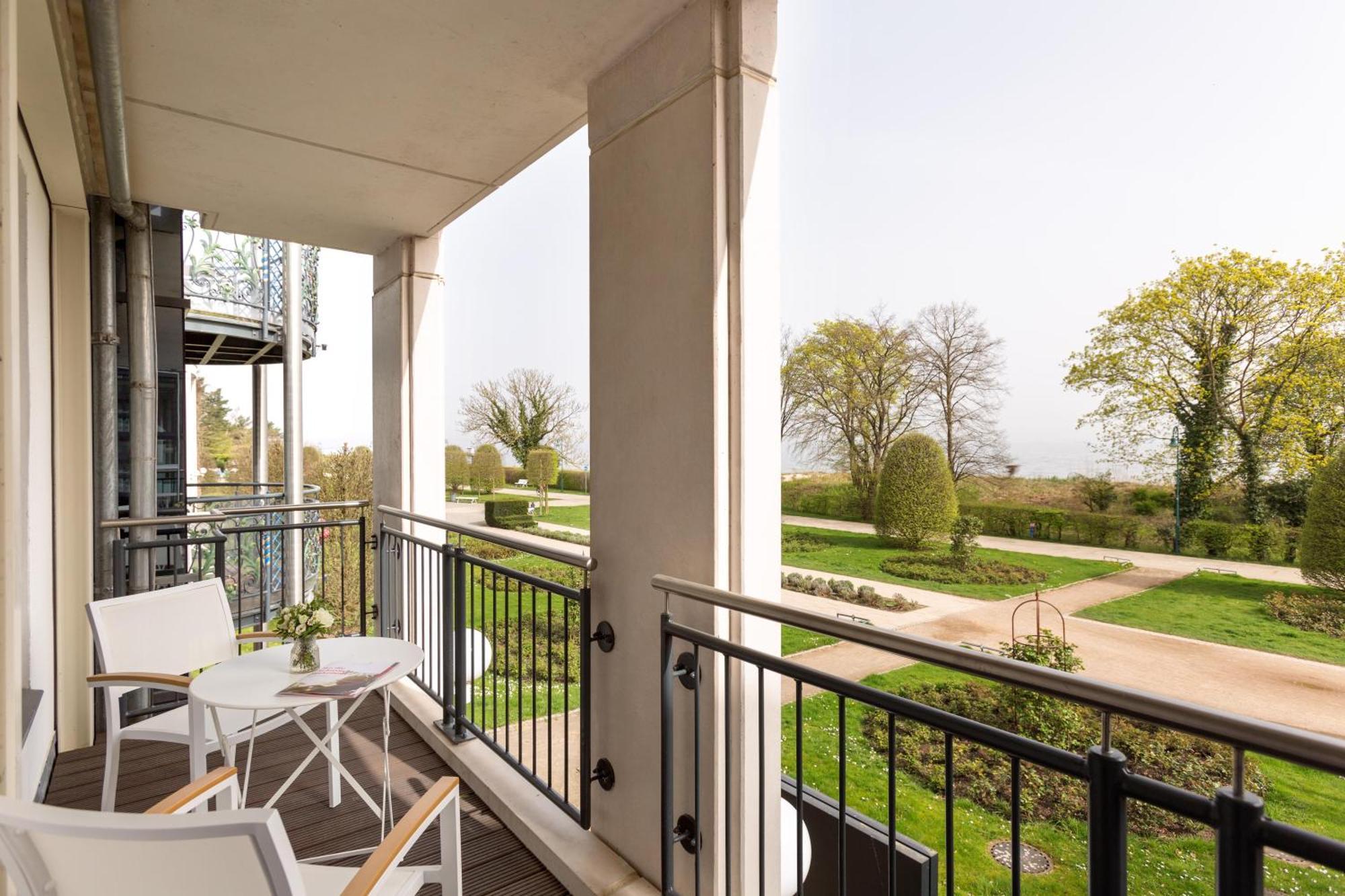 Hotel Kaiserhof Heringsdorf Exterior foto